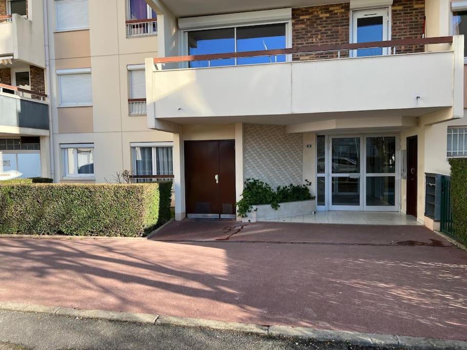 Centre - Wifi Fibre Gratuit - Jergweloh - Le Romain Appartement